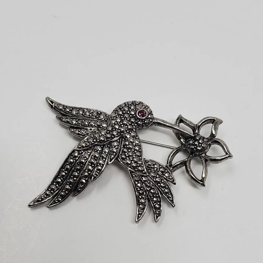 Vintage Avon Silver tone metal with black rhinestone hummingbird brooch …